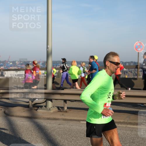 03.10.2025 - Köhlbrandbrückenlauf Yannick Fuchs http://msf.ph/oto/9146354 03.10.2025 08:36:15 Position 2  meine-sportfotos.de