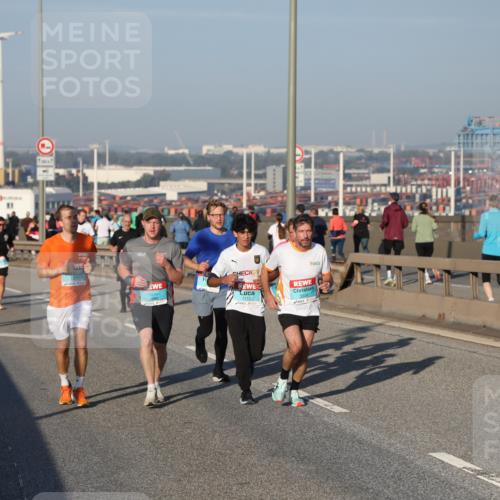 03.10.2025 - Köhlbrandbrückenlauf Yannick Fuchs http://msf.ph/oto/9146374 03.10.2025 08:36:18 Position 2 1112, 3338 meine-sportfotos.de