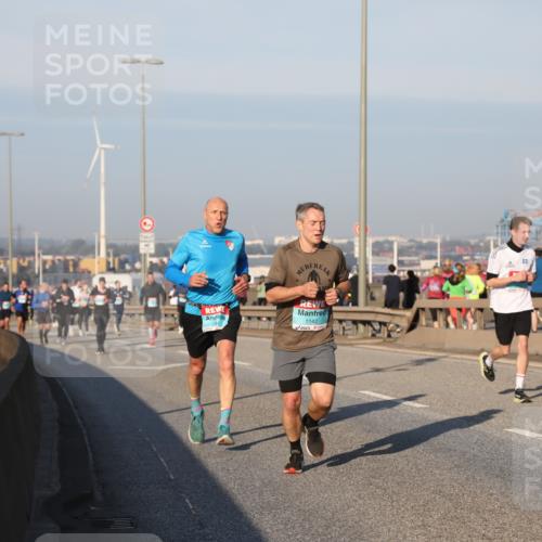 03.10.2025 - Köhlbrandbrückenlauf Yannick Fuchs http://msf.ph/oto/9146441 03.10.2025 08:36:27 Position 2 1142, 1167 meine-sportfotos.de