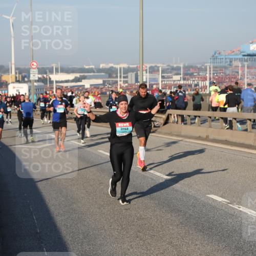 03.10.2025 - Köhlbrandbrückenlauf Yannick Fuchs http://msf.ph/oto/9146467 03.10.2025 08:36:35 Position 2 1114 meine-sportfotos.de