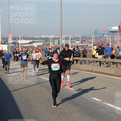 03.10.2025 - Köhlbrandbrückenlauf Yannick Fuchs http://msf.ph/oto/9146471 03.10.2025 08:36:35 Position 2 1114 meine-sportfotos.de