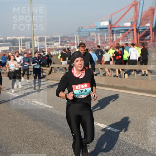 03.10.2025 - Köhlbrandbrückenlauf Yannick Fuchs http://msf.ph/oto/9146495 03.10.2025 08:36:36 Position 2 1114 meine-sportfotos.de