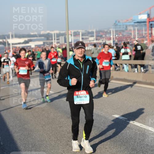 03.10.2025 - Köhlbrandbrückenlauf Yannick Fuchs http://msf.ph/oto/9146795 03.10.2025 08:37:05 Position 2 1175 meine-sportfotos.de