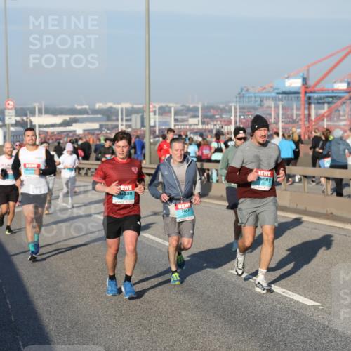 03.10.2025 - Köhlbrandbrückenlauf Yannick Fuchs http://msf.ph/oto/9146816 03.10.2025 08:37:07 Position 2 3518 meine-sportfotos.de