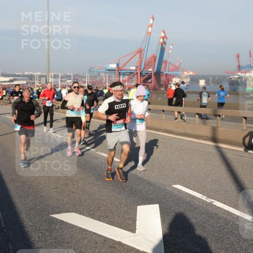 03.10.2025 - Köhlbrandbrückenlauf Yannick Fuchs http://msf.ph/oto/9146870 03.10.2025 08:37:13 Position 2  meine-sportfotos.de