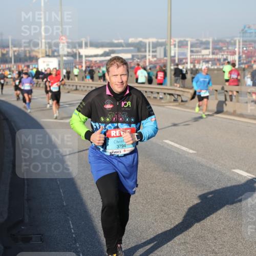 03.10.2025 - Köhlbrandbrückenlauf Yannick Fuchs http://msf.ph/oto/9146987 03.10.2025 08:37:32 Position 2 3794 meine-sportfotos.de