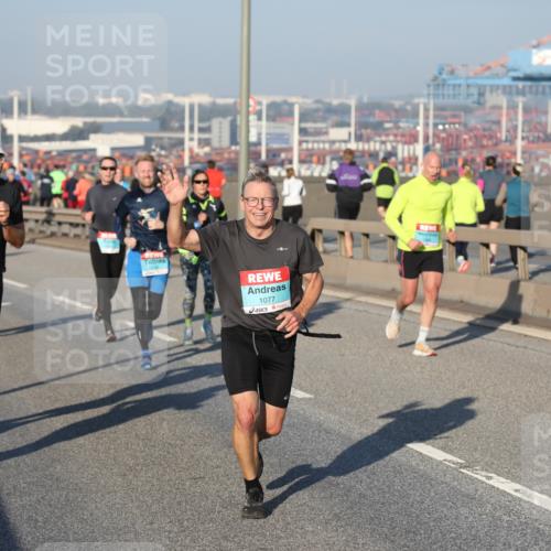 03.10.2025 - Köhlbrandbrückenlauf Yannick Fuchs http://msf.ph/oto/9147006 03.10.2025 08:37:45 Position 2 115, 1077 meine-sportfotos.de