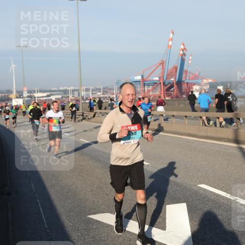 03.10.2025 - Köhlbrandbrückenlauf Yannick Fuchs http://msf.ph/oto/9147081 03.10.2025 08:37:51 Position 2 1082 meine-sportfotos.de