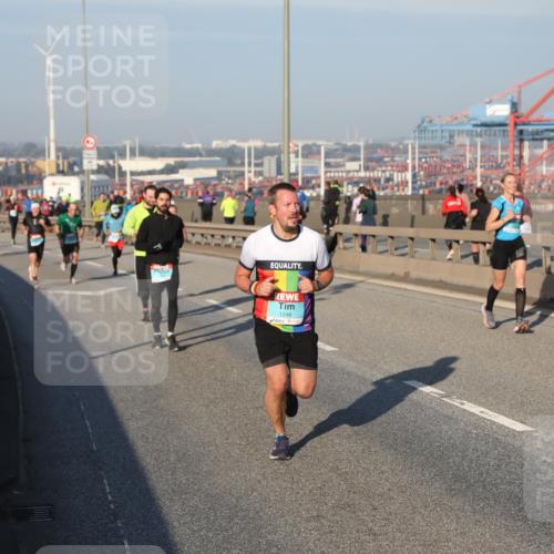 03.10.2025 - Köhlbrandbrückenlauf Yannick Fuchs http://msf.ph/oto/9147095 03.10.2025 08:37:52 Position 2 1248 meine-sportfotos.de