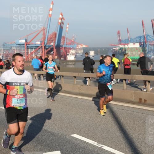 03.10.2025 - Köhlbrandbrückenlauf Yannick Fuchs http://msf.ph/oto/9147107 03.10.2025 08:37:53 Position 2 1248 meine-sportfotos.de