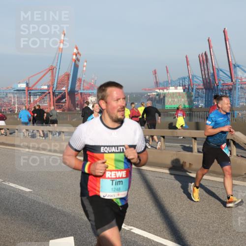 03.10.2025 - Köhlbrandbrückenlauf Yannick Fuchs http://msf.ph/oto/9147117 03.10.2025 08:37:54 Position 2 1248 meine-sportfotos.de