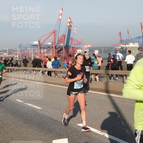 03.10.2025 - Köhlbrandbrückenlauf Yannick Fuchs http://msf.ph/oto/9147155 03.10.2025 08:37:58 Position 2 1018, 2889 meine-sportfotos.de