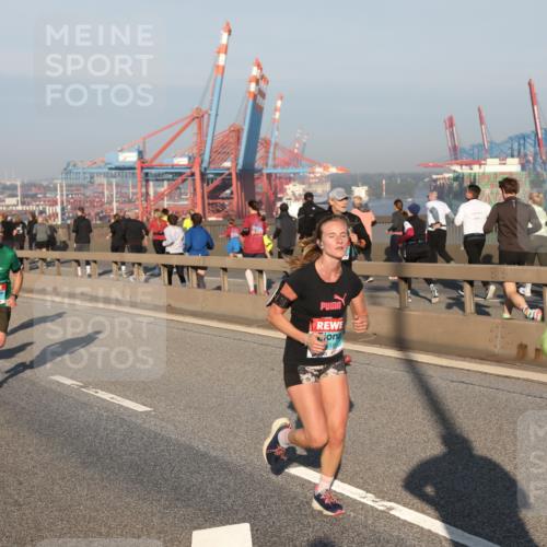03.10.2025 - Köhlbrandbrückenlauf Yannick Fuchs http://msf.ph/oto/9147157 03.10.2025 08:37:59 Position 2 14 meine-sportfotos.de