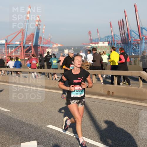 03.10.2025 - Köhlbrandbrückenlauf Yannick Fuchs http://msf.ph/oto/9147162 03.10.2025 08:37:59 Position 2 1018 meine-sportfotos.de