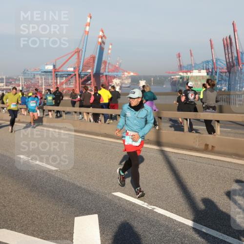 03.10.2025 - Köhlbrandbrückenlauf Yannick Fuchs http://msf.ph/oto/9147201 03.10.2025 08:38:02 Position 2  meine-sportfotos.de