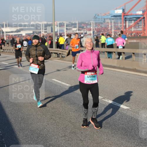 03.10.2025 - Köhlbrandbrückenlauf Yannick Fuchs http://msf.ph/oto/9147243 03.10.2025 08:38:11 Position 2 2959, 3263 meine-sportfotos.de