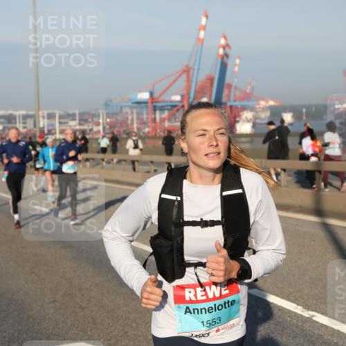 03.10.2025 - Köhlbrandbrückenlauf Yannick Fuchs http://msf.ph/oto/9147367 03.10.2025 08:38:22 Position 2 1553 meine-sportfotos.de