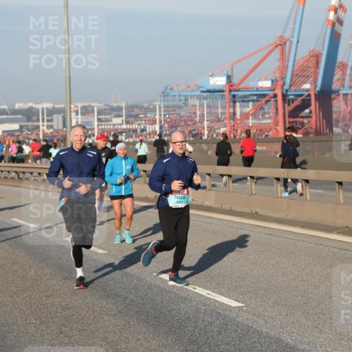 03.10.2025 - Köhlbrandbrückenlauf Yannick Fuchs http://msf.ph/oto/9147378 03.10.2025 08:38:23 Position 2  meine-sportfotos.de