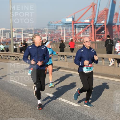 03.10.2025 - Köhlbrandbrückenlauf Yannick Fuchs http://msf.ph/oto/9147390 03.10.2025 08:38:24 Position 2 3650 meine-sportfotos.de