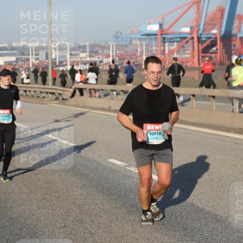 03.10.2025 - Köhlbrandbrückenlauf Yannick Fuchs http://msf.ph/oto/9147456 03.10.2025 08:38:30 Position 2 1146 meine-sportfotos.de