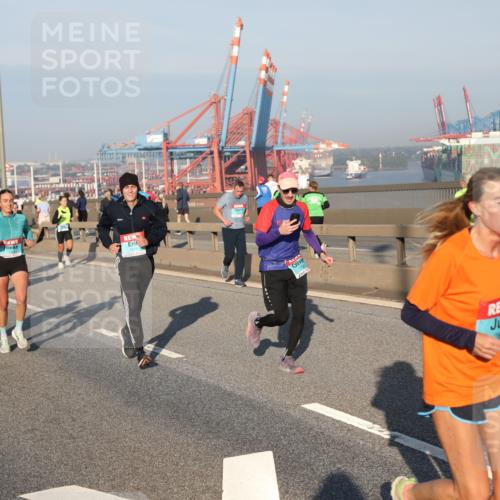 03.10.2025 - Köhlbrandbrückenlauf Yannick Fuchs http://msf.ph/oto/9147718 03.10.2025 08:38:52 Position 2 2849 meine-sportfotos.de