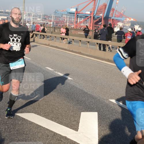 03.10.2025 - Köhlbrandbrückenlauf Yannick Fuchs http://msf.ph/oto/9147864 03.10.2025 08:39:05 Position 2 11, 2791, 1202, 216, 1316 meine-sportfotos.de