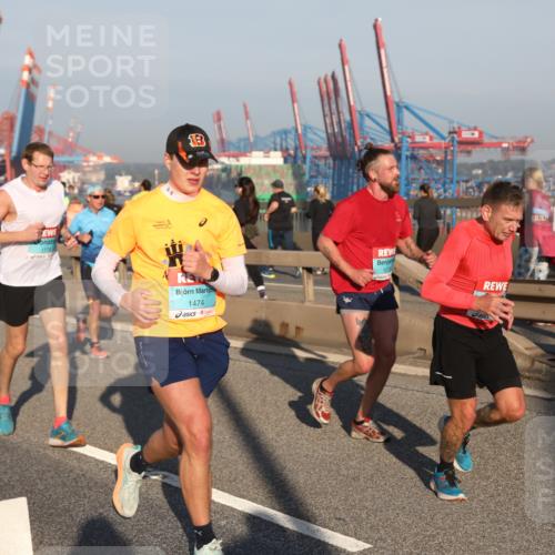 03.10.2025 - Köhlbrandbrückenlauf Yannick Fuchs http://msf.ph/oto/9147928 03.10.2025 08:39:14 Position 2 1176, 1474, 20 meine-sportfotos.de