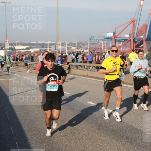 03.10.2025 - Köhlbrandbrückenlauf Yannick Fuchs http://msf.ph/oto/9147984 03.10.2025 08:39:17 Position 2 2901 meine-sportfotos.de
