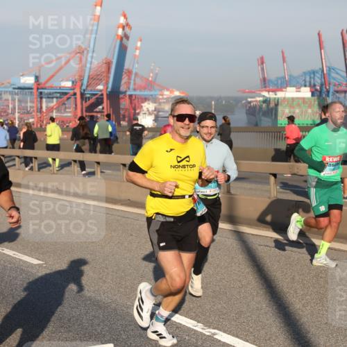 03.10.2025 - Köhlbrandbrückenlauf Yannick Fuchs http://msf.ph/oto/9148004 03.10.2025 08:39:18 Position 2 2901, 10 meine-sportfotos.de
