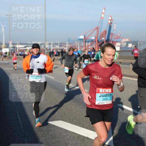 03.10.2025 - Köhlbrandbrückenlauf Yannick Fuchs http://msf.ph/oto/9148128 03.10.2025 08:39:30 Position 2 2998 meine-sportfotos.de