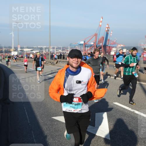03.10.2025 - Köhlbrandbrückenlauf Yannick Fuchs http://msf.ph/oto/9148141 03.10.2025 08:39:31 Position 2 3164 meine-sportfotos.de