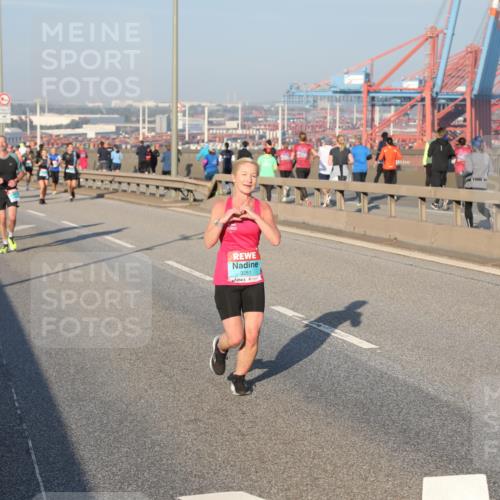 03.10.2025 - Köhlbrandbrückenlauf Yannick Fuchs http://msf.ph/oto/9148230 03.10.2025 08:39:36 Position 2 3251 meine-sportfotos.de