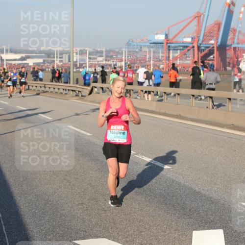 03.10.2025 - Köhlbrandbrückenlauf Yannick Fuchs http://msf.ph/oto/9148236 03.10.2025 08:39:36 Position 2 3251 meine-sportfotos.de