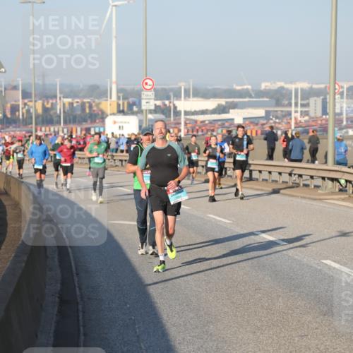 03.10.2025 - Köhlbrandbrückenlauf Yannick Fuchs http://msf.ph/oto/9148251 03.10.2025 08:39:37 Position 2  meine-sportfotos.de