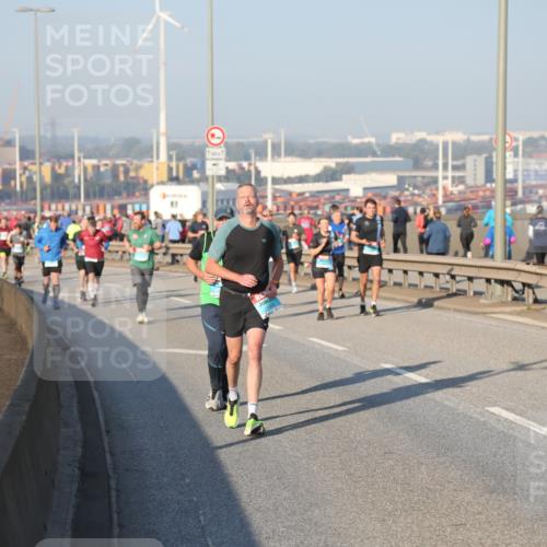 03.10.2025 - Köhlbrandbrückenlauf Yannick Fuchs http://msf.ph/oto/9148256 03.10.2025 08:39:38 Position 2  meine-sportfotos.de