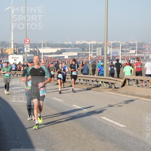 03.10.2025 - Köhlbrandbrückenlauf Yannick Fuchs http://msf.ph/oto/9148264 03.10.2025 08:39:38 Position 2 1500, 1 meine-sportfotos.de