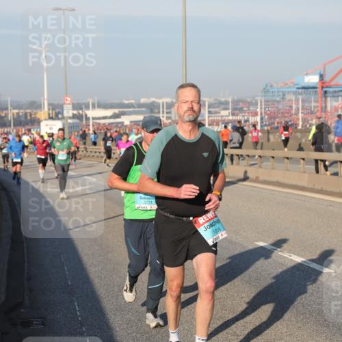 03.10.2025 - Köhlbrandbrückenlauf Yannick Fuchs http://msf.ph/oto/9148284 03.10.2025 08:39:42 Position 2 3731, 1056 meine-sportfotos.de