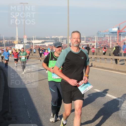 03.10.2025 - Köhlbrandbrückenlauf Yannick Fuchs http://msf.ph/oto/9148288 03.10.2025 08:39:42 Position 2 373, 1056 meine-sportfotos.de