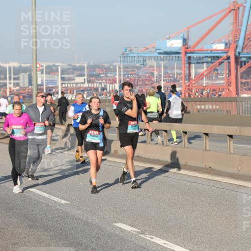 03.10.2025 - Köhlbrandbrückenlauf Yannick Fuchs http://msf.ph/oto/9148297 03.10.2025 08:39:44 Position 2 68 meine-sportfotos.de