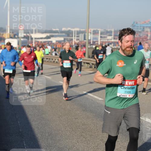 03.10.2025 - Köhlbrandbrückenlauf Yannick Fuchs http://msf.ph/oto/9148358 03.10.2025 08:39:48 Position 2 1105, 37 meine-sportfotos.de