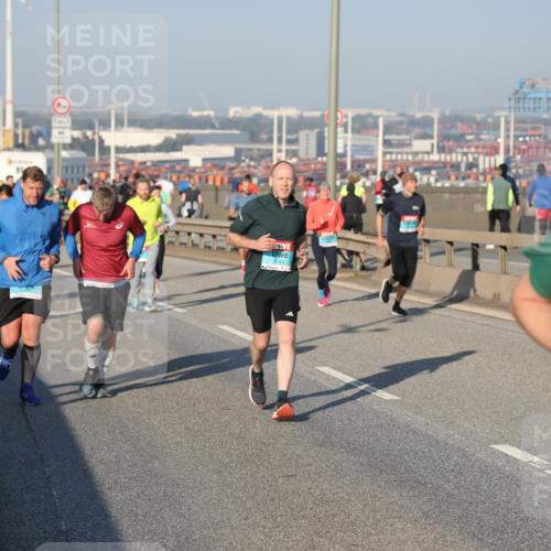 03.10.2025 - Köhlbrandbrückenlauf Yannick Fuchs http://msf.ph/oto/9148365 03.10.2025 08:39:48 Position 2 1493, 1105 meine-sportfotos.de