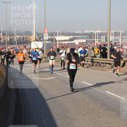 03.10.2025 - Köhlbrandbrückenlauf Yannick Fuchs http://msf.ph/oto/9148576 03.10.2025 08:40:03 Position 2 500 meine-sportfotos.de