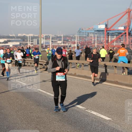 03.10.2025 - Köhlbrandbrückenlauf Yannick Fuchs http://msf.ph/oto/9148623 03.10.2025 08:40:06 Position 2 1457 meine-sportfotos.de