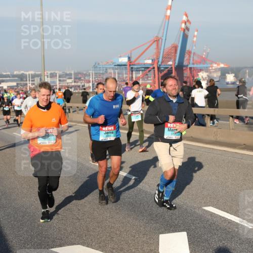 03.10.2025 - Köhlbrandbrückenlauf Yannick Fuchs http://msf.ph/oto/9148704 03.10.2025 08:40:12 Position 2 1543, 3708, 1447 meine-sportfotos.de