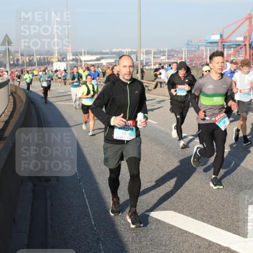 03.10.2025 - Köhlbrandbrückenlauf Yannick Fuchs http://msf.ph/oto/9148788 03.10.2025 08:40:18 Position 2 1313 meine-sportfotos.de