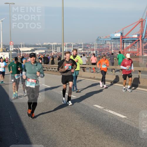 03.10.2025 - Köhlbrandbrückenlauf Yannick Fuchs http://msf.ph/oto/9148881 03.10.2025 08:40:25 Position 2 1359, 15 meine-sportfotos.de