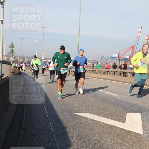 03.10.2025 - Köhlbrandbrückenlauf Yannick Fuchs http://msf.ph/oto/9148914 03.10.2025 08:40:28 Position 2  meine-sportfotos.de