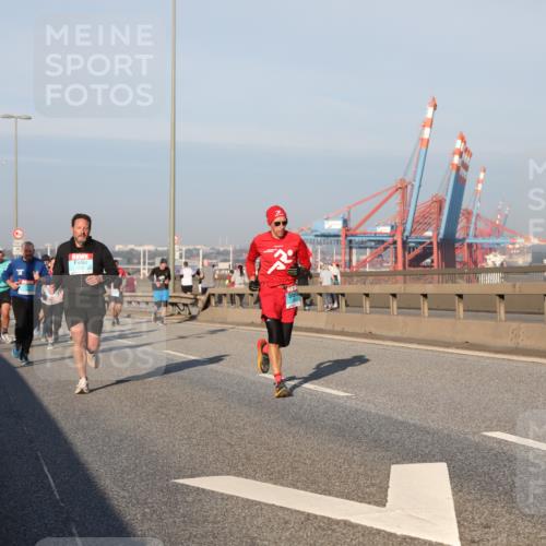 03.10.2025 - Köhlbrandbrückenlauf Yannick Fuchs http://msf.ph/oto/9149083 03.10.2025 08:40:41 Position 2  meine-sportfotos.de