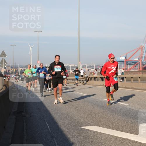 03.10.2025 - Köhlbrandbrückenlauf Yannick Fuchs http://msf.ph/oto/9149086 03.10.2025 08:40:41 Position 2  meine-sportfotos.de