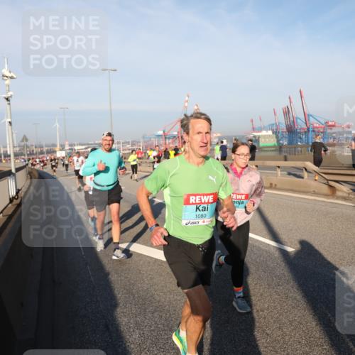 03.10.2025 - Köhlbrandbrückenlauf Yannick Fuchs http://msf.ph/oto/9149176 03.10.2025 08:40:47 Position 2 1080 meine-sportfotos.de